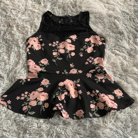 Floral Top - Picture 1 of 2